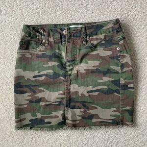 Camo skirt